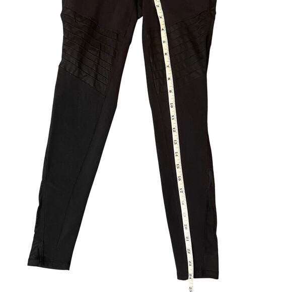 Athleta Black Moto High Rise Powerful Gleam Mesh Leggings Size XS Yoga Workout - Picture 7 of 12